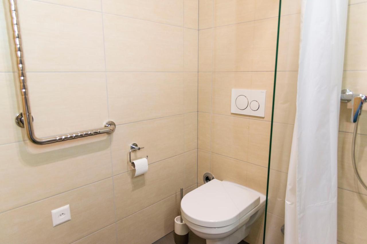 Domaine Du Parc 101B Apartment Лезен Екстериор снимка